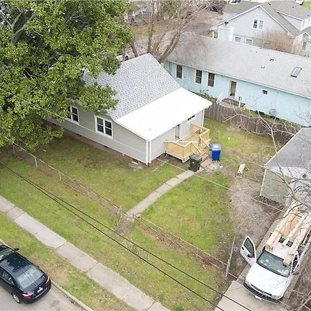 נורפולק Beach Bungalow - 1 Block To Beach - Pets Welcome! מראה חיצוני תמונה